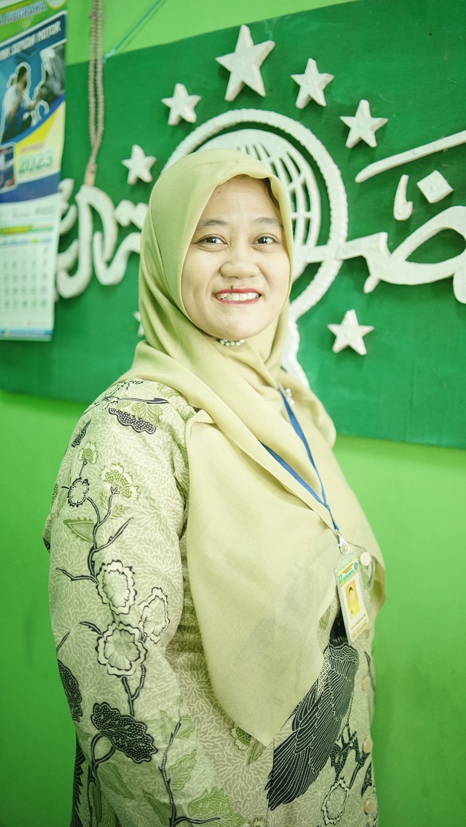 Anita Ambarsari, S.Pd